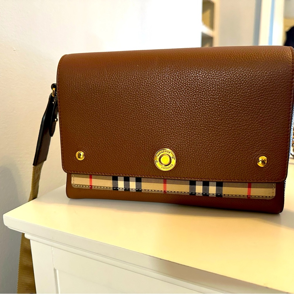 Burberry Note Leather& Vintage bag
